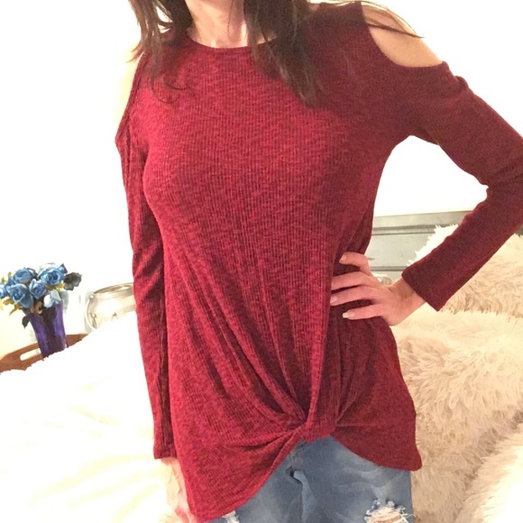 Super Soft Cold Shoulder Knotted Top - Picture 2 of 3
